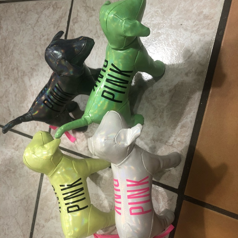 4 Victoria secret pink dogs